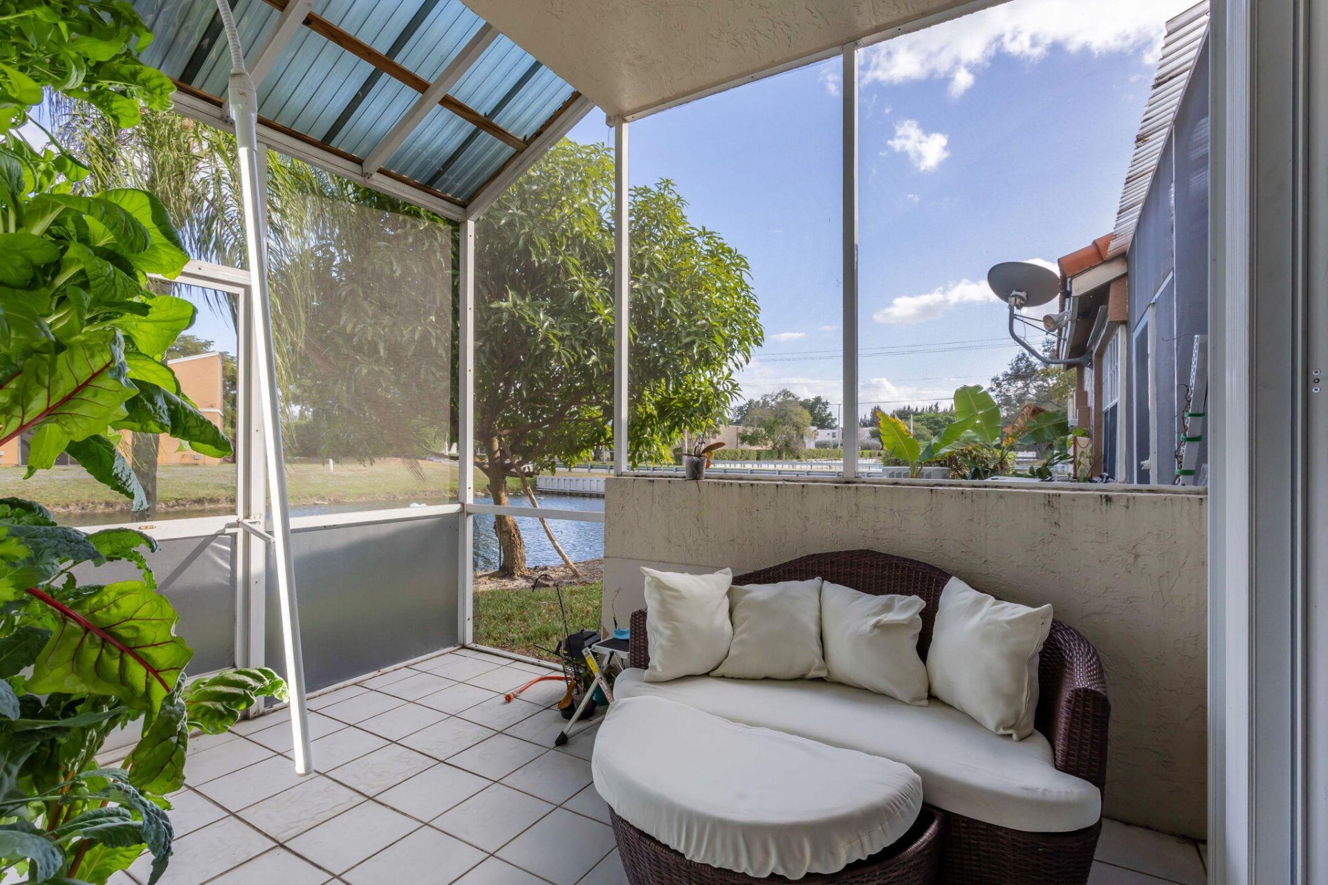 8207 NW 70th St, Unit 8207, Tamarac, FL 33321 Photo