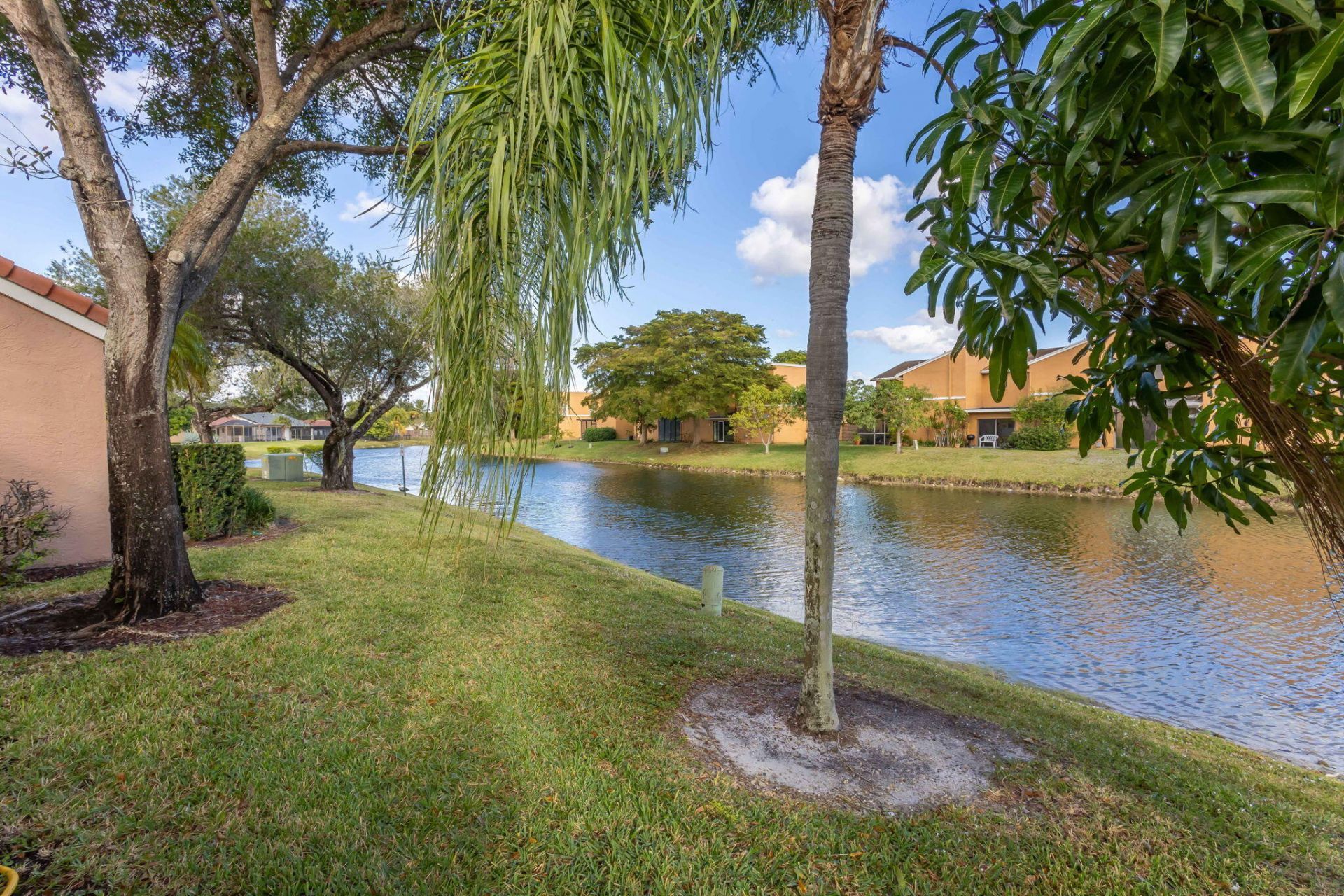 8207 NW 70th St, Unit 8207, Tamarac, FL 33321 Photo