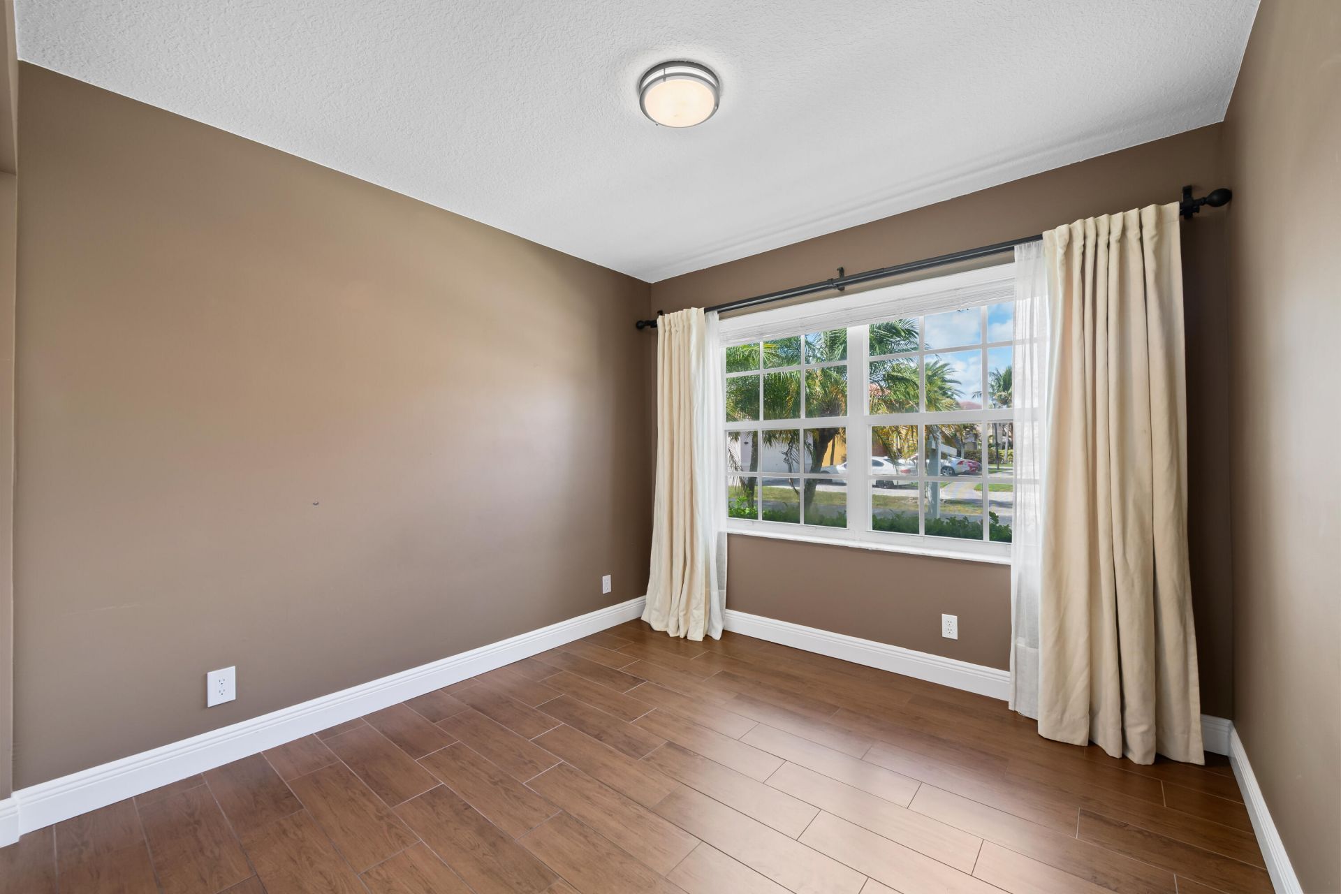 2850 E Sable Circle, Margate, FL 33063 Photo