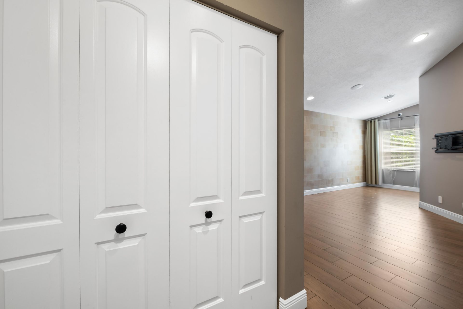 2850 E Sable Circle, Margate, FL 33063 Photo