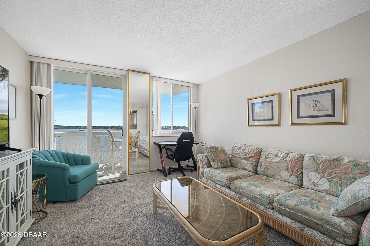 925 N Halifax Avenue, Unit 204, Daytona Beach, FL 32118 Photo