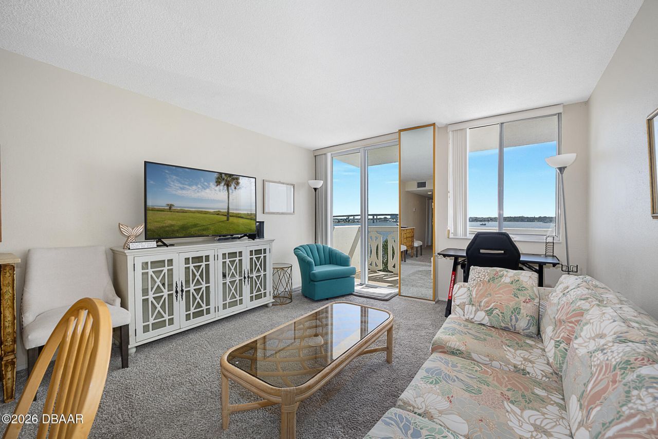 925 N Halifax Avenue, Unit 204, Daytona Beach, FL 32118 Photo