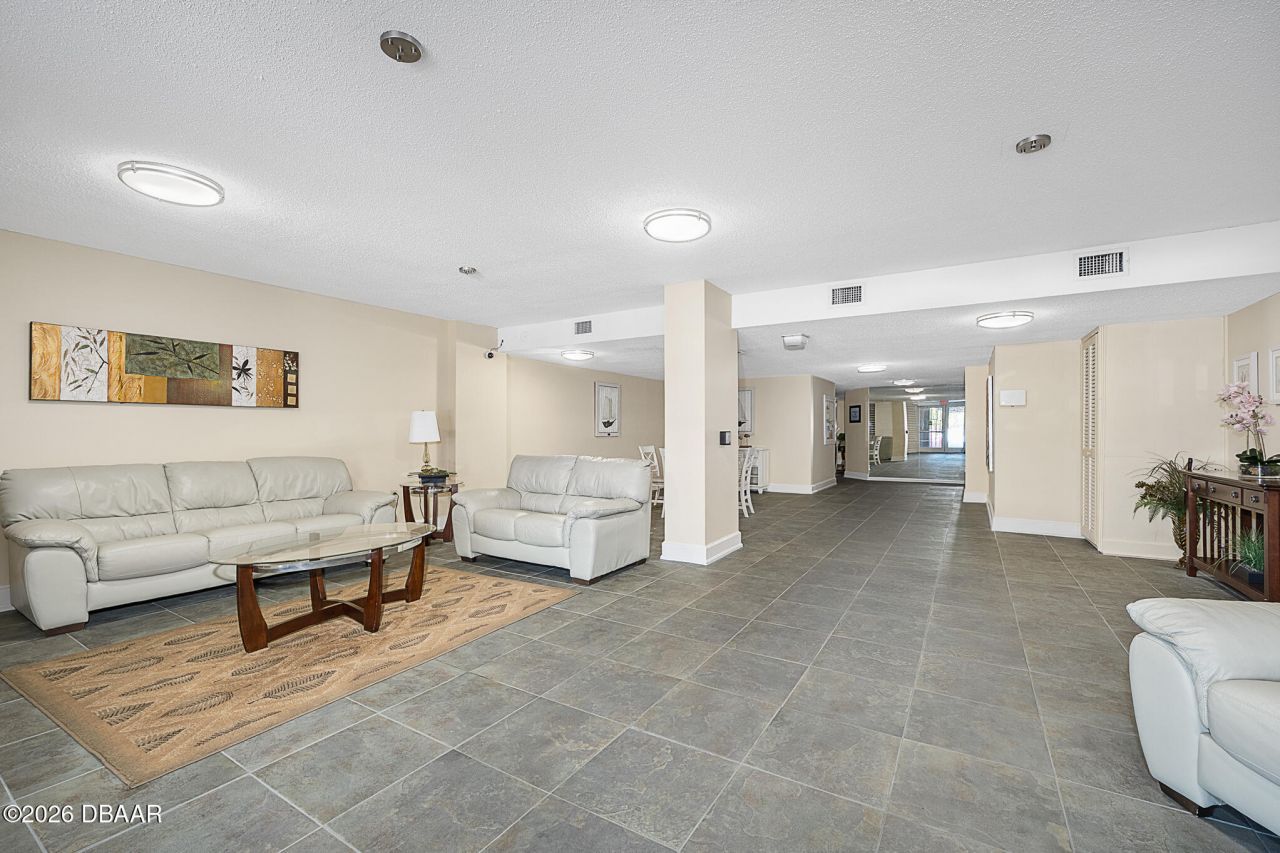 925 N Halifax Avenue, Unit 204, Daytona Beach, FL 32118 Photo