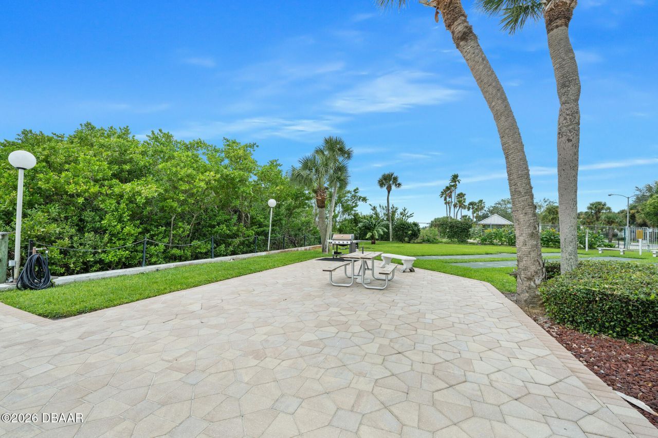 925 N Halifax Avenue, Unit 204, Daytona Beach, FL 32118 Photo