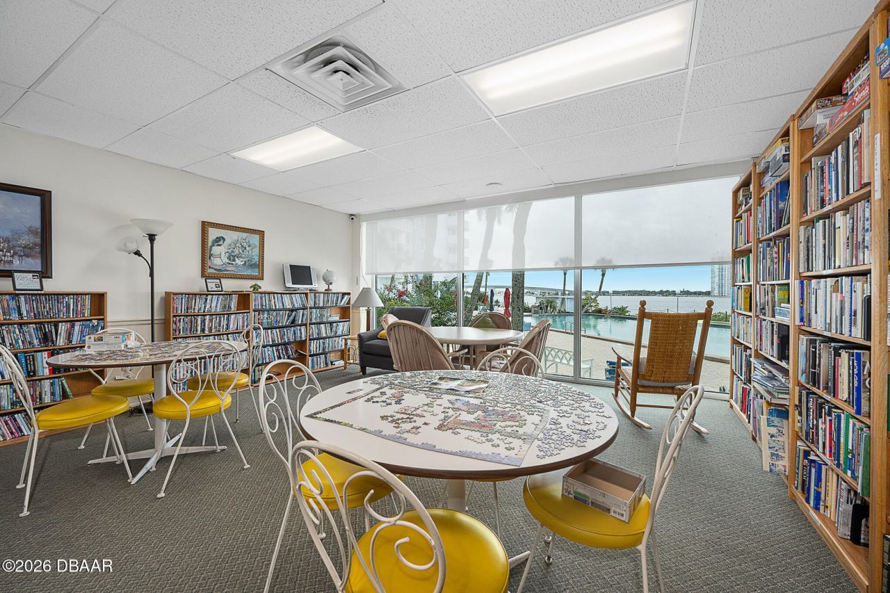 925 N Halifax Avenue, Unit 204, Daytona Beach, FL 32118 Photo