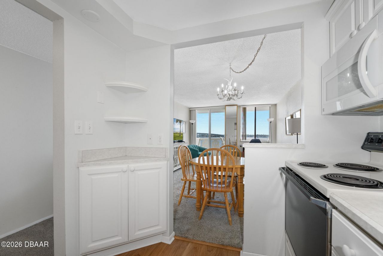 925 N Halifax Avenue, Unit 204, Daytona Beach, FL 32118 Photo