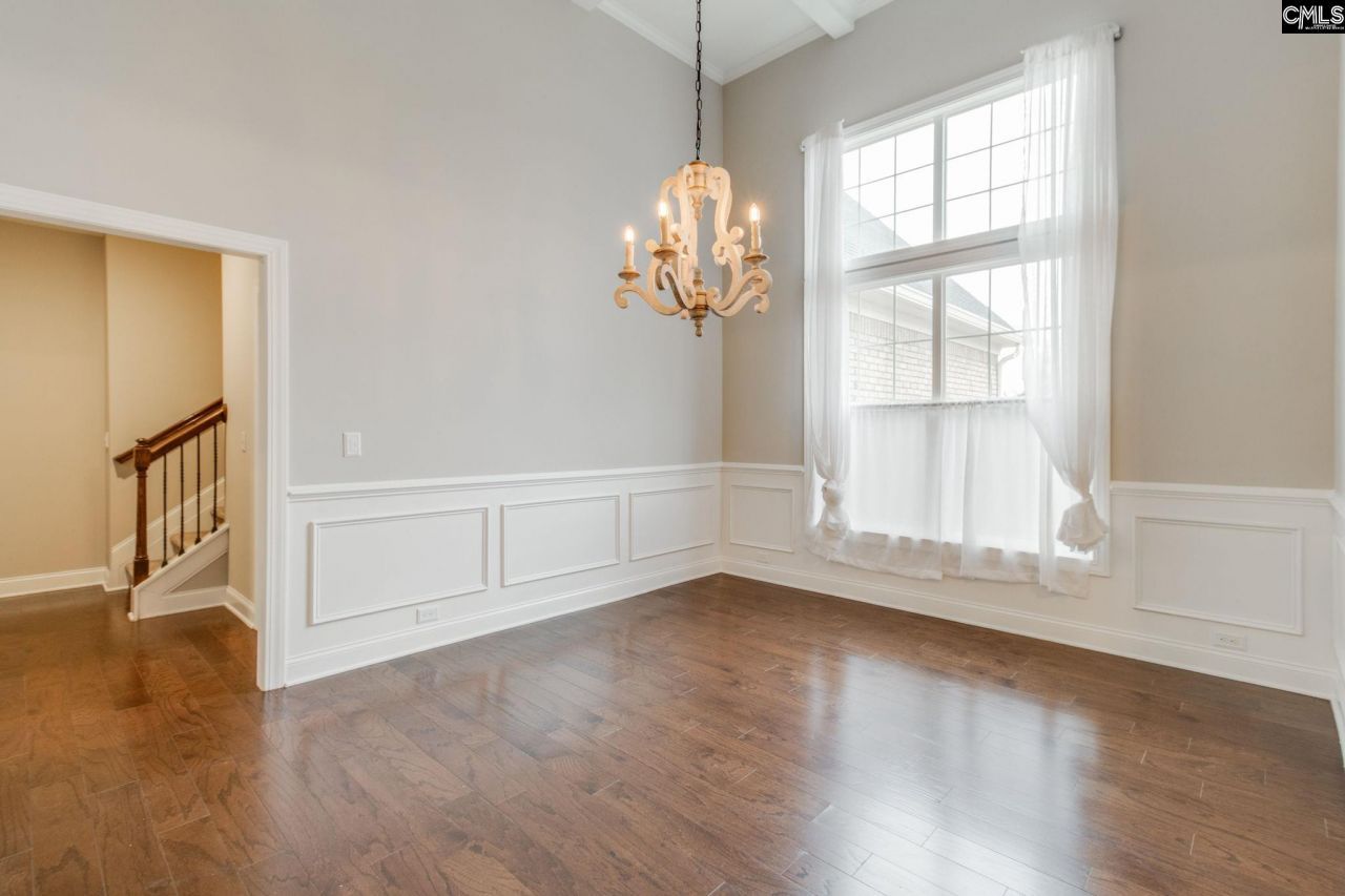 571 Maple Valley Loop  Photo 5