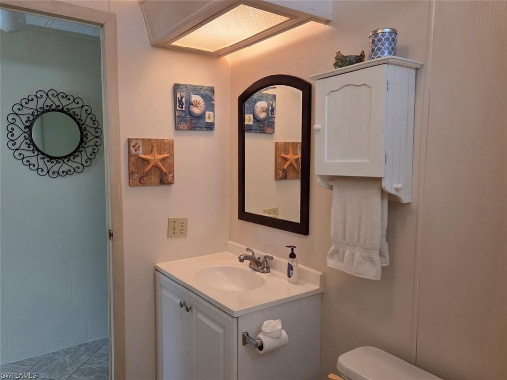 561 Winning Way, North Fort Myers, FL 33917 Photo