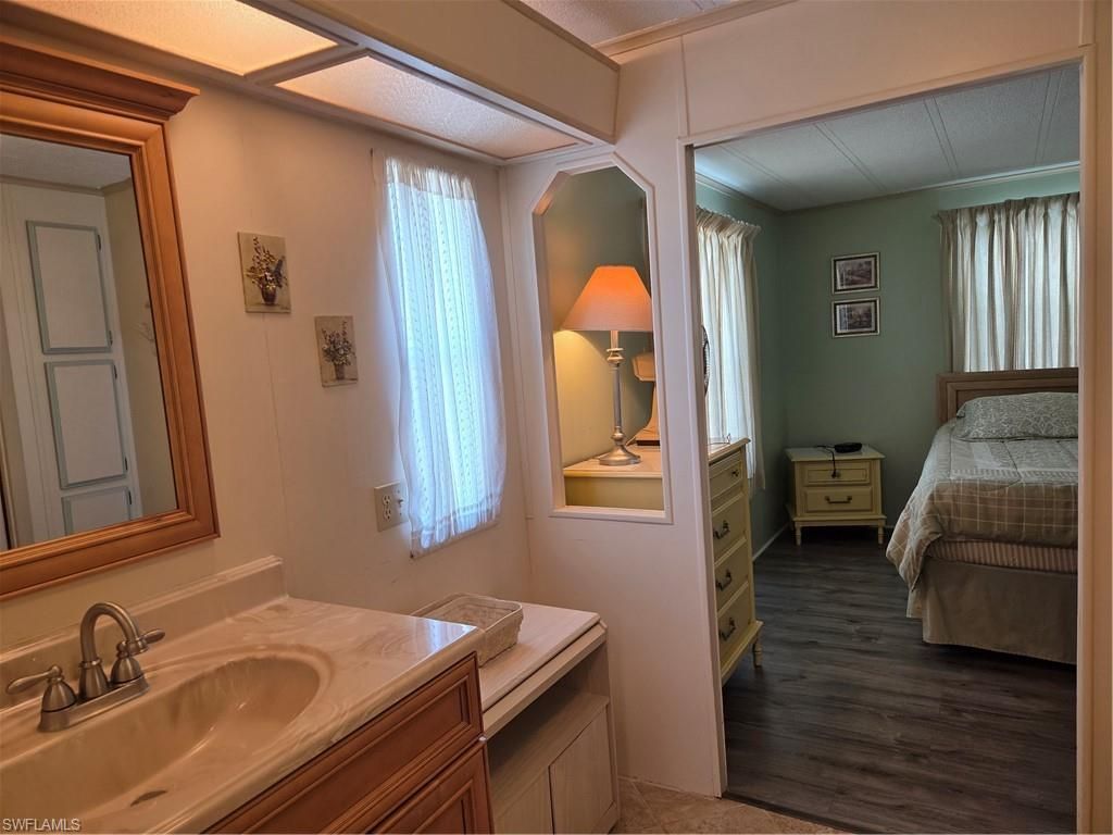 561 Winning Way, North Fort Myers, FL 33917 Photo