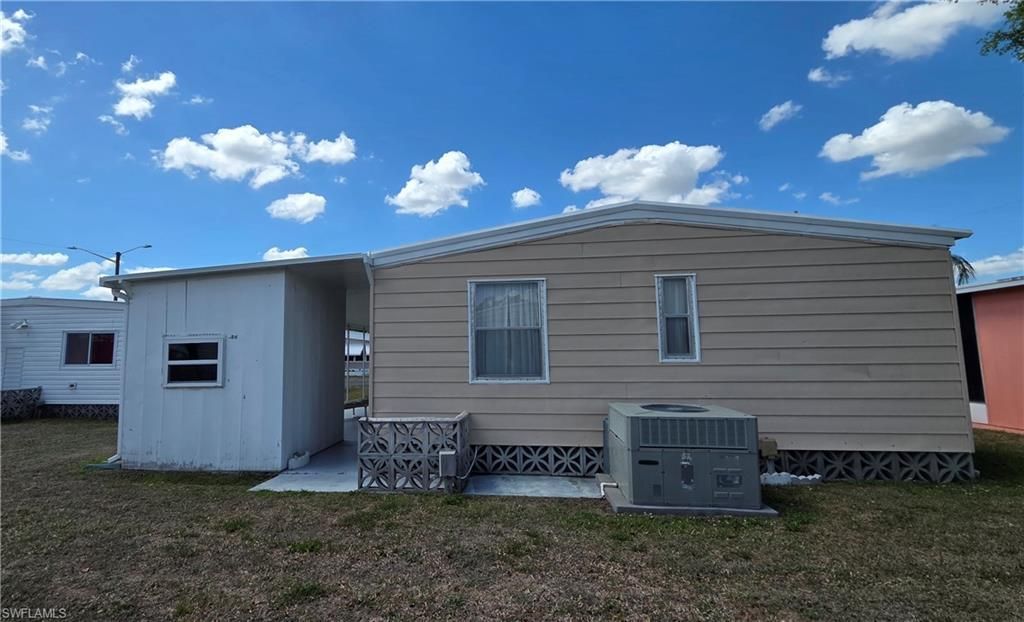 561 Winning Way, North Fort Myers, FL 33917 Photo