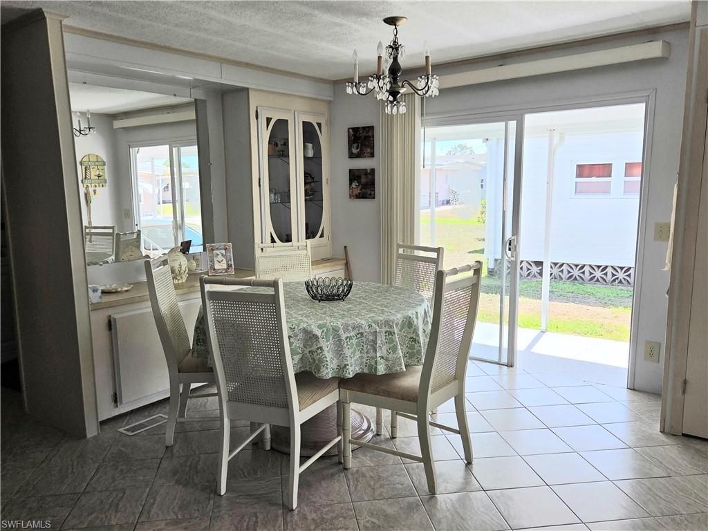 561 Winning Way, North Fort Myers, FL 33917 Photo