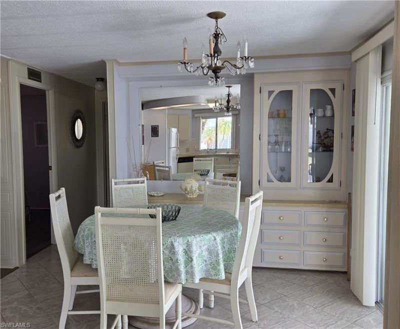 561 Winning Way, North Fort Myers, FL 33917 Photo