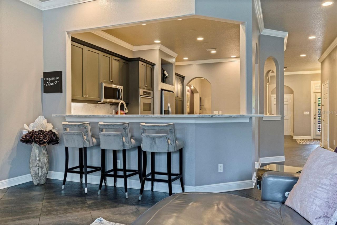 618 Saxony Boulevard , Saint Petersburg, FL 33716 Photo