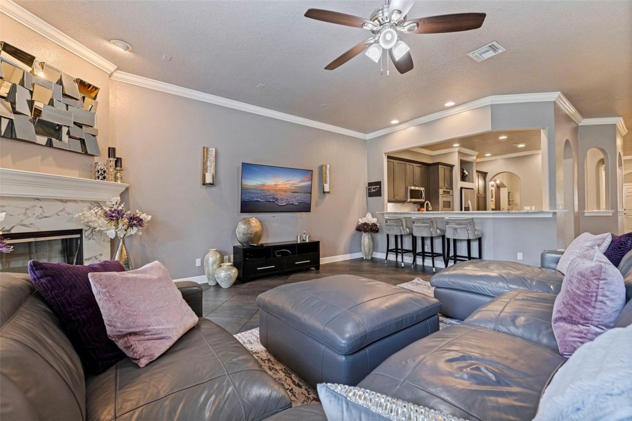 618 Saxony Boulevard , Saint Petersburg, FL 33716 Photo