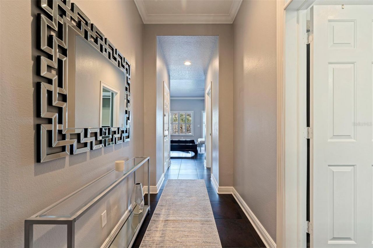 618 Saxony Boulevard , Saint Petersburg, FL 33716 Photo