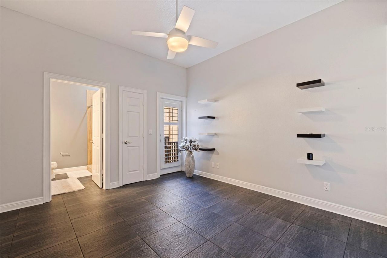 618 Saxony Boulevard , Saint Petersburg, FL 33716 Photo