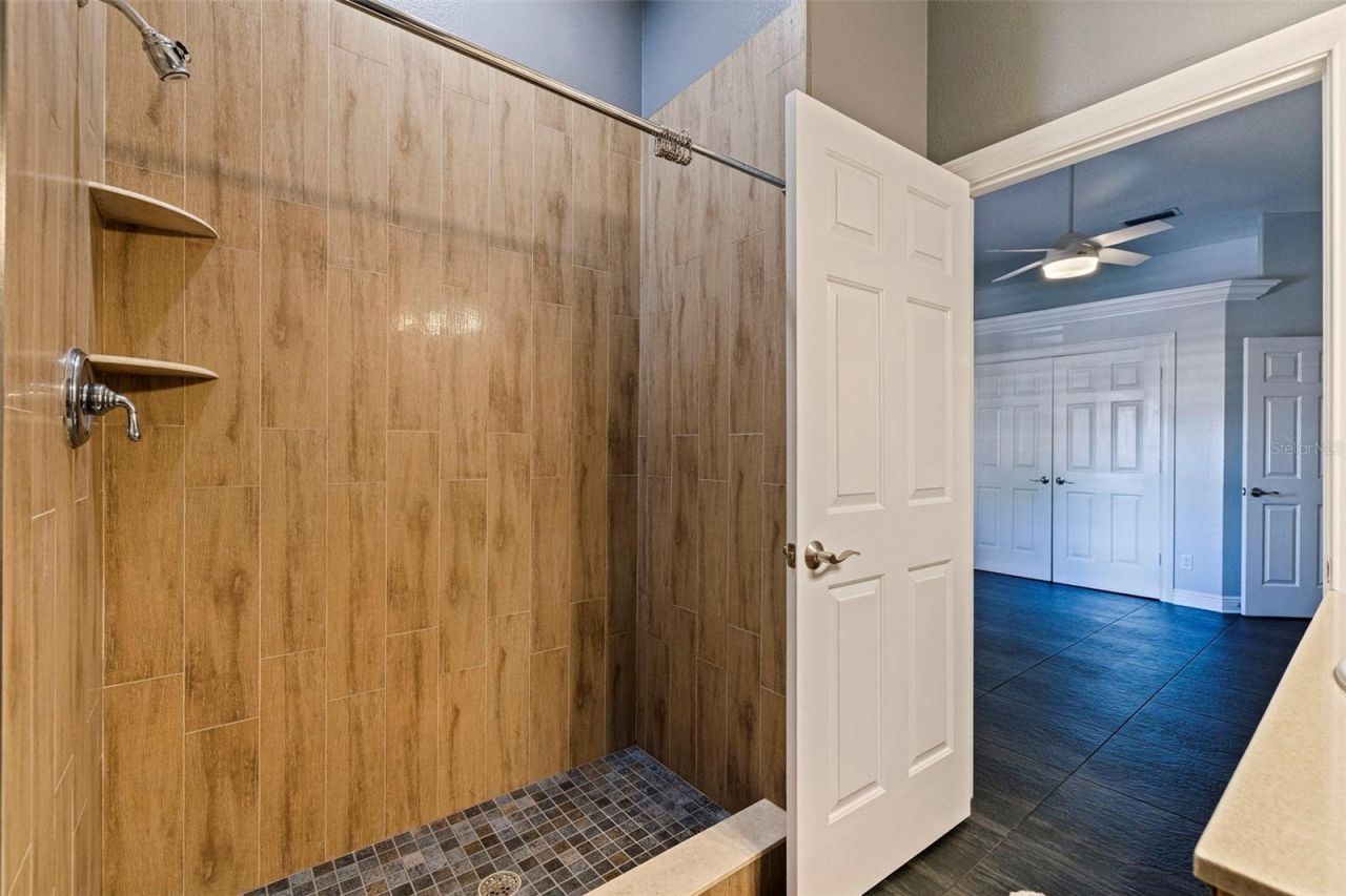 618 Saxony Boulevard , Saint Petersburg, FL 33716 Photo