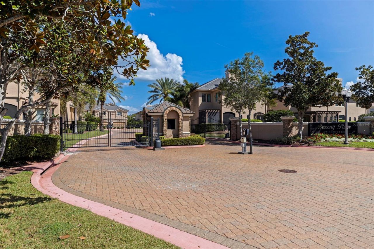 618 Saxony Boulevard , Saint Petersburg, FL 33716 Photo