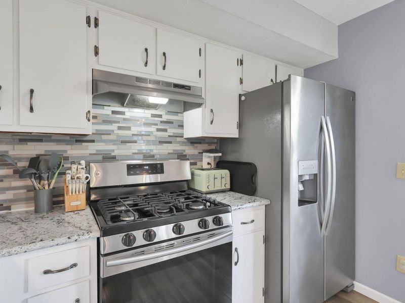 3064 Meadowsglen Court, Dublin, OH 43017 Photo 10