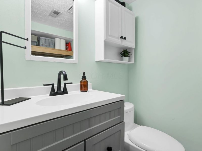 3064 Meadowsglen Court, Dublin, OH 43017 Photo 14