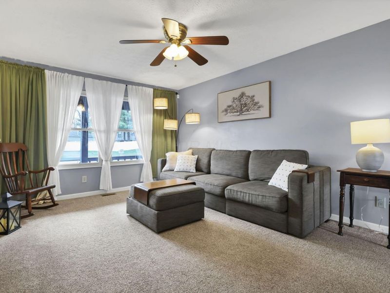 3064 Meadowsglen Court, Dublin, OH 43017 Photo 4