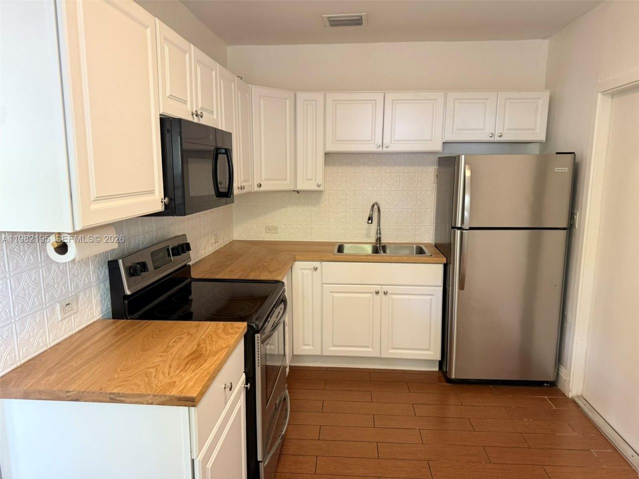 294 NE 57th St, Miami, FL 33137 Photo