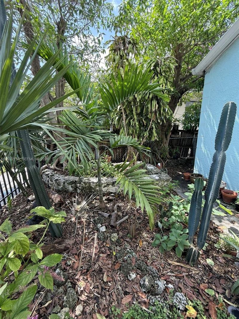 294 NE 57th St, Miami, FL 33137 Photo