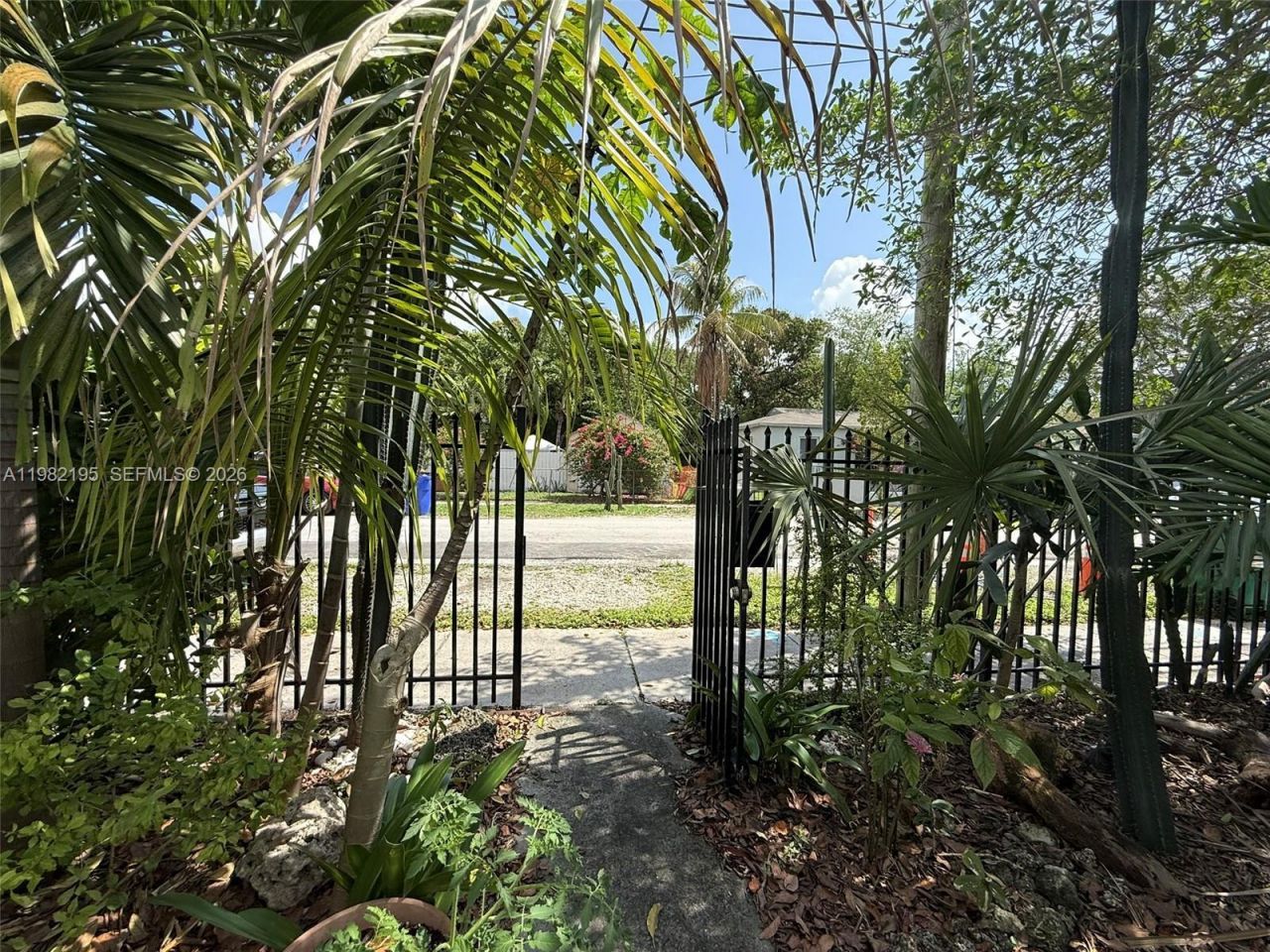 294 NE 57th St, Miami, FL 33137 Photo