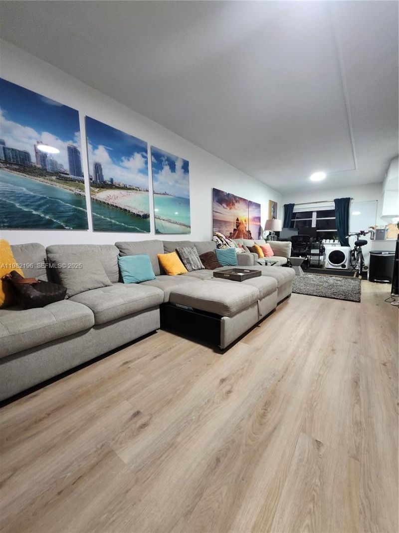 1100 NE 9th Ave , Unit 203, Fort Lauderdale, FL 33304 Photo