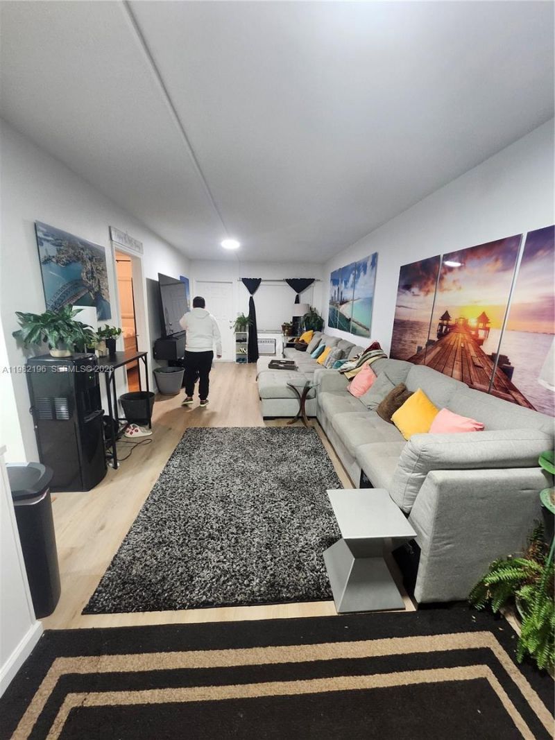 1100 NE 9th Ave , Unit 203, Fort Lauderdale, FL 33304 Photo