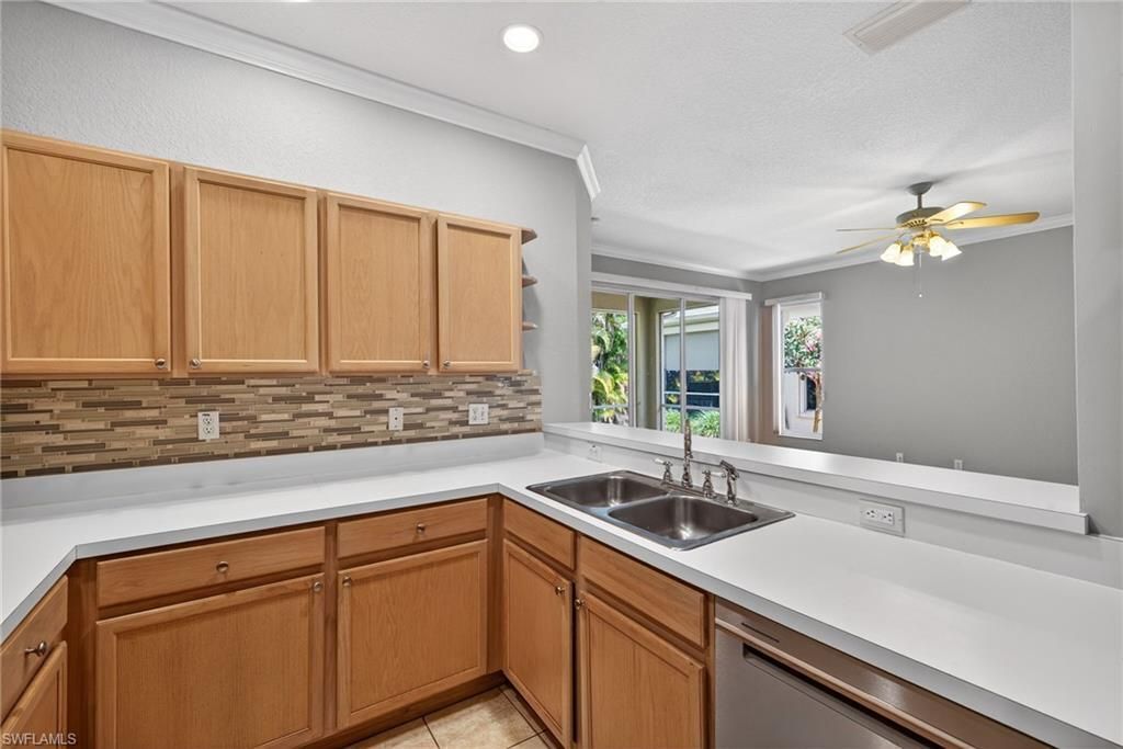 599 Crossfield Cir, Unit 35, Naples, FL 34104 Photo