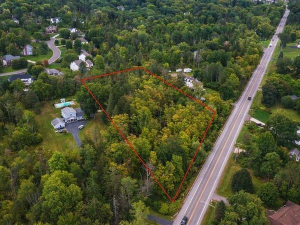 5261 Ellicott Road, Orchard Park, NY 14127