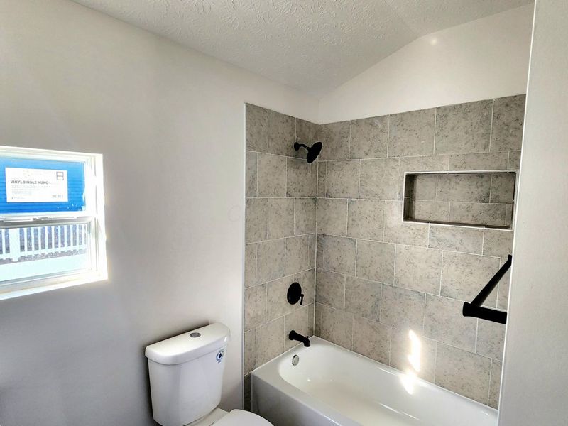 1049 Harmon Avenue, Unit G7, Columbus, OH 43223 Photo 6