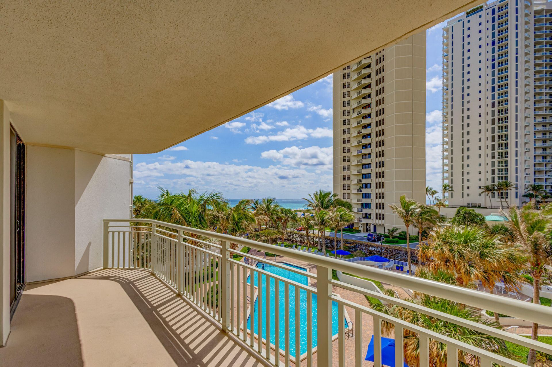 3000 N Ocean Drive, Unit 4g, Singer Island, FL 33404 Photo