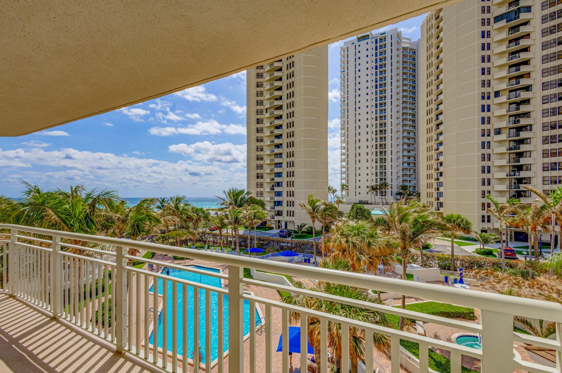 3000 N Ocean Drive, Unit 4g, Singer Island, FL 33404 Photo