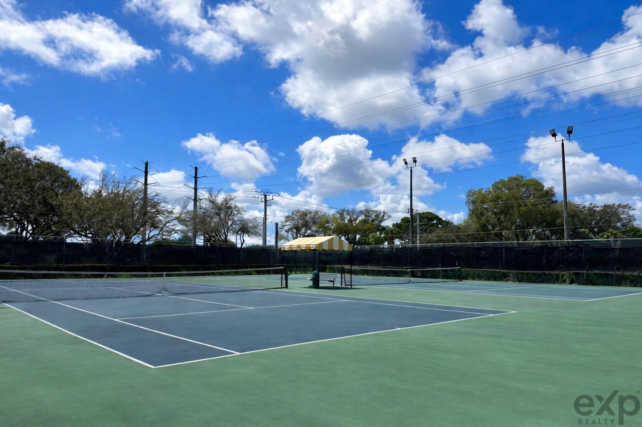 1008 10th Way, West Palm Beach, FL 33407 Photo