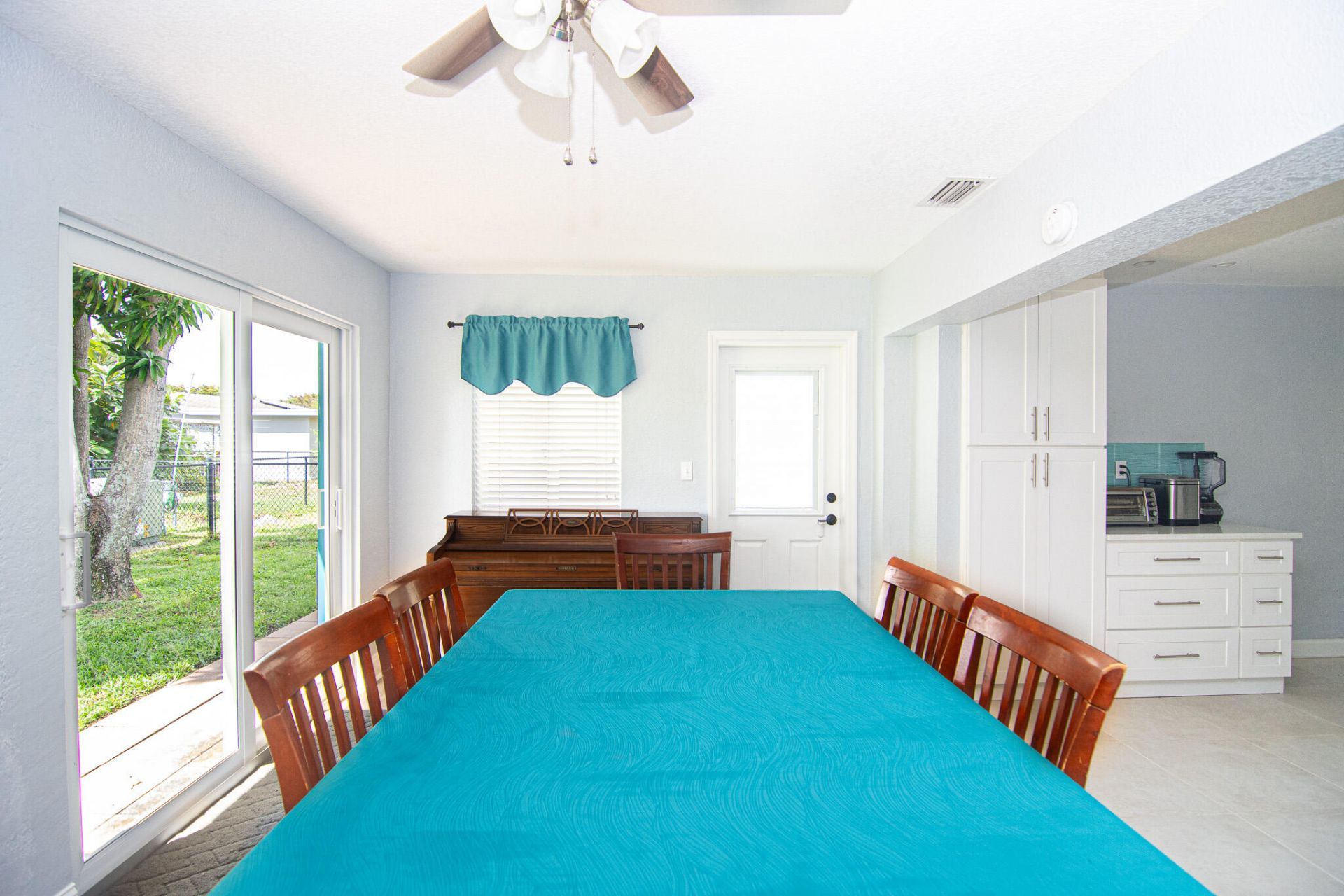 5711 NW 48th Avenue, Tamarac, FL 33319 Photo