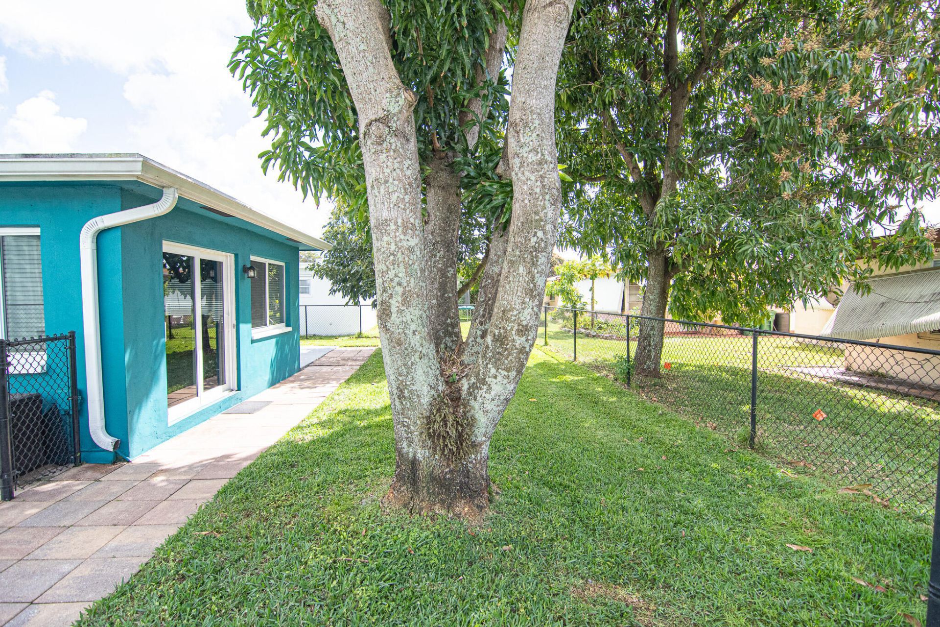 5711 NW 48th Avenue, Tamarac, FL 33319 Photo