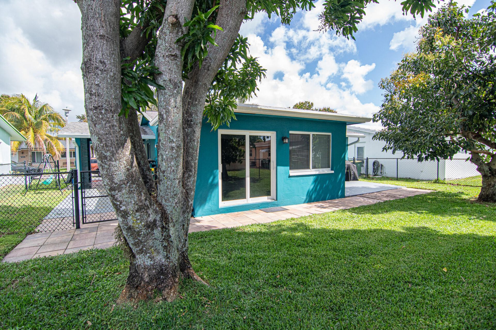 5711 NW 48th Avenue, Tamarac, FL 33319 Photo