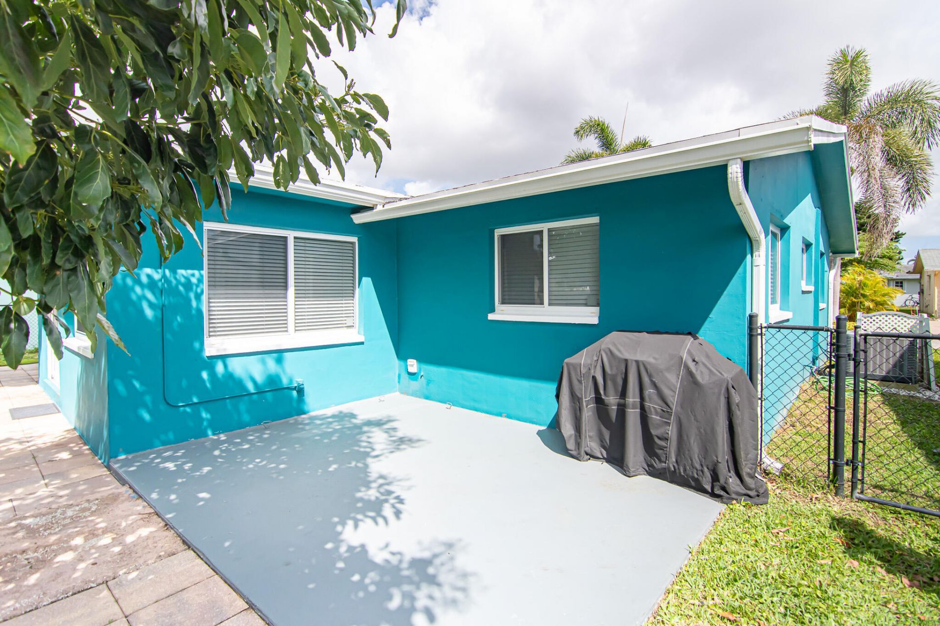 5711 NW 48th Avenue, Tamarac, FL 33319 Photo