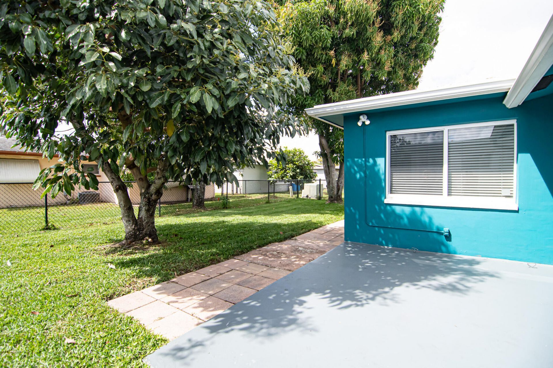 5711 NW 48th Avenue, Tamarac, FL 33319 Photo