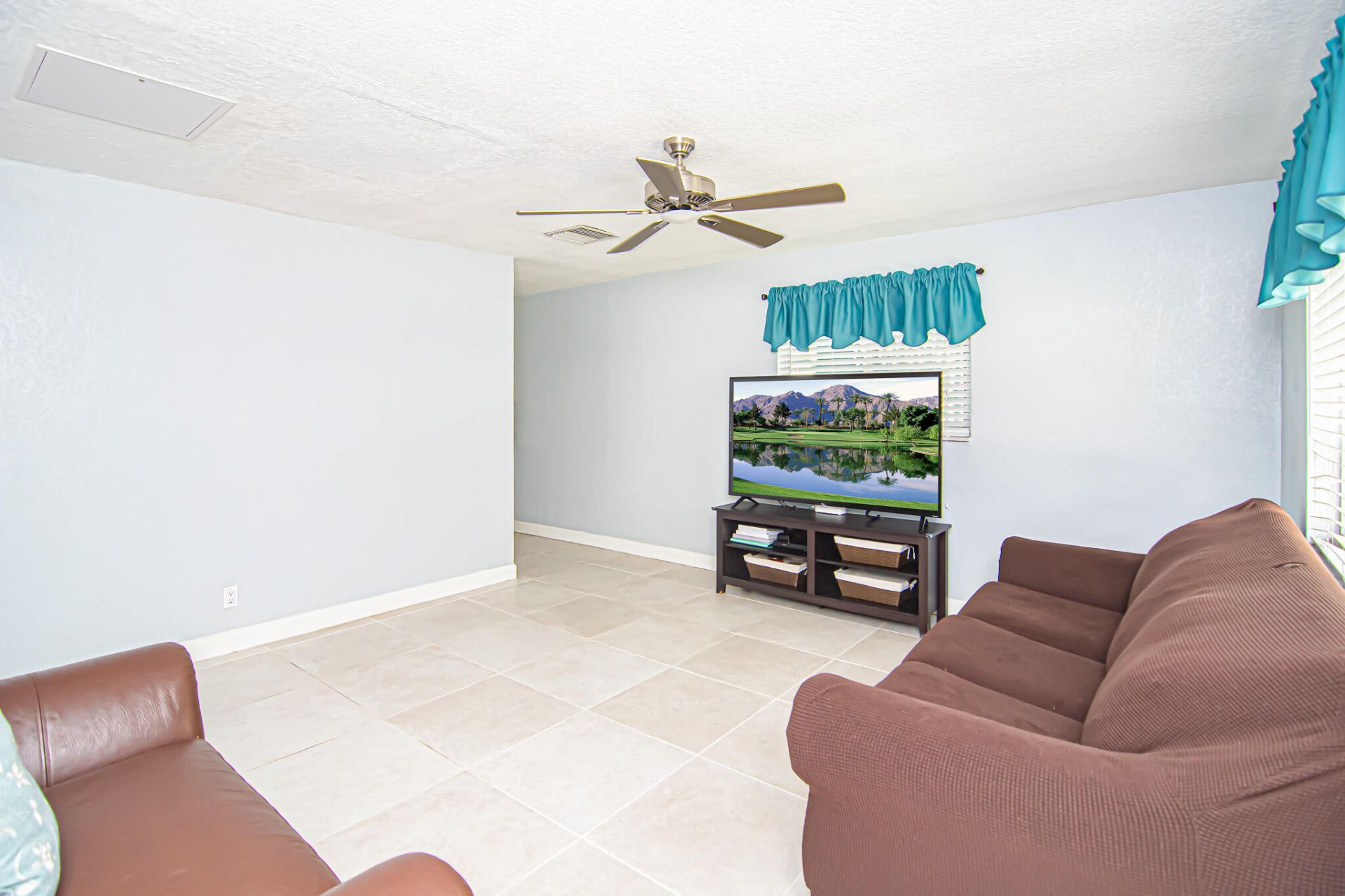 5711 NW 48th Avenue, Tamarac, FL 33319 Photo