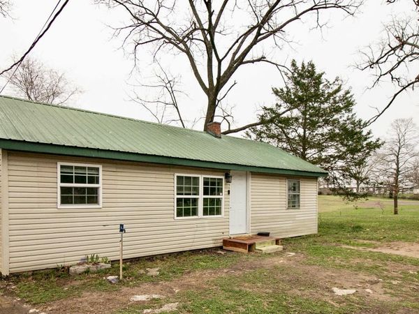 7756 E Roller Ridge, Seligman, MO 65745