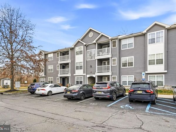 326 NICHOLAS DRIVE, DELRAN, NJ 08075