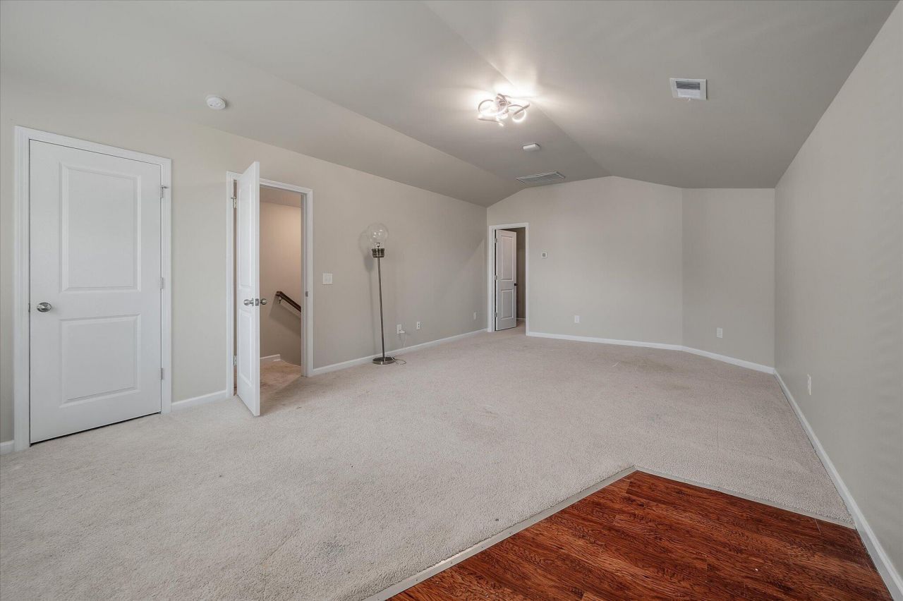 226 Garden Lily Lane Photo 30