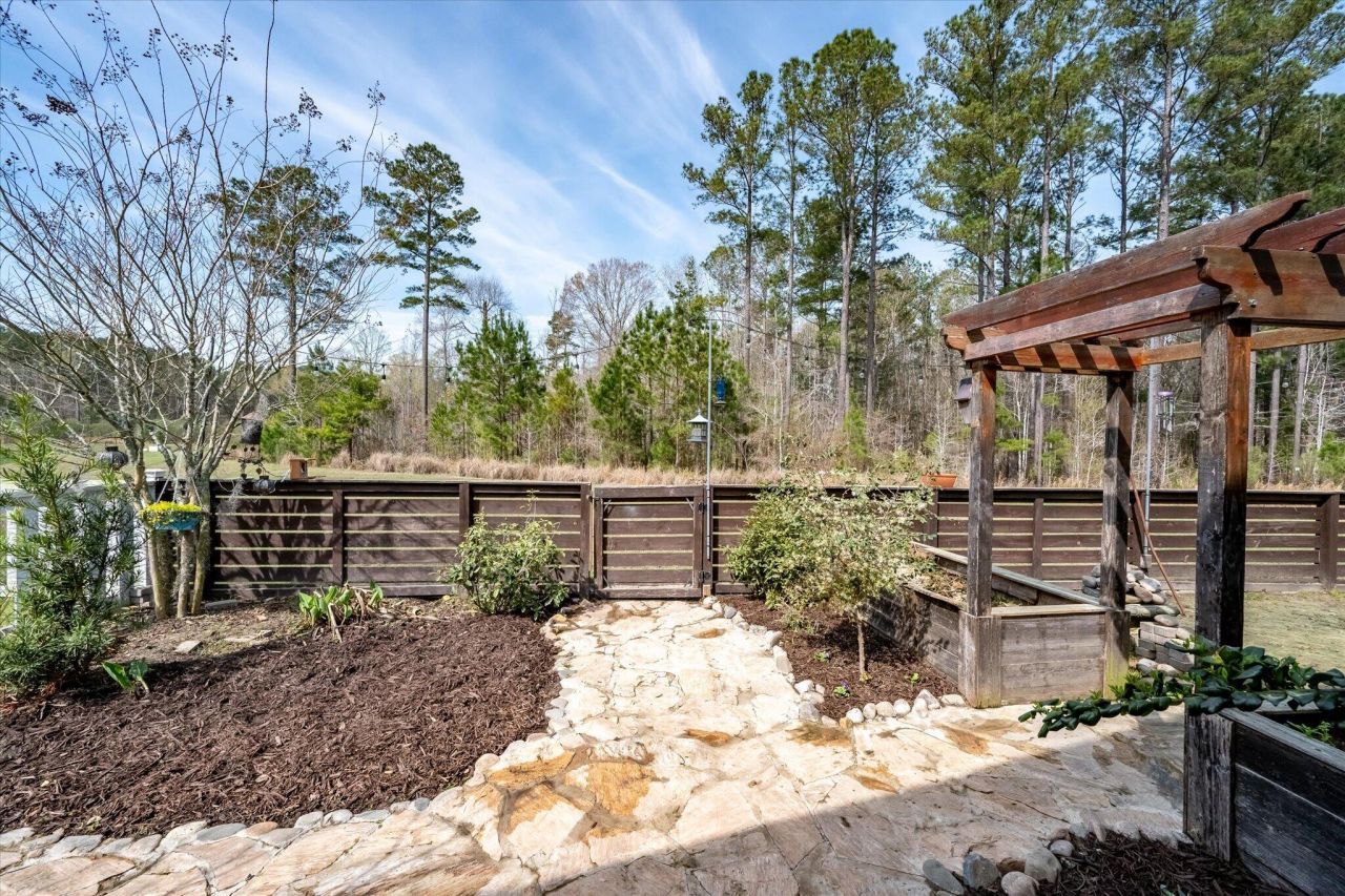 226 Garden Lily Lane Photo 36