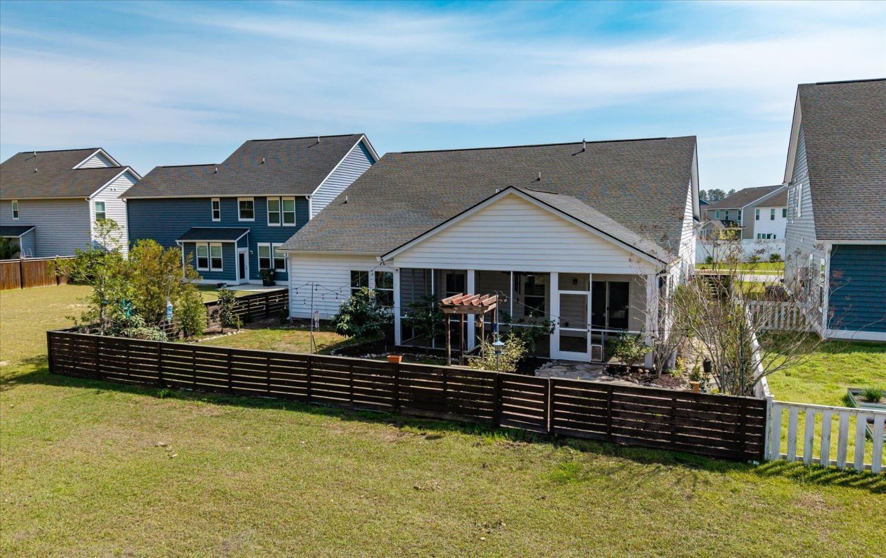 226 Garden Lily Lane Photo 42