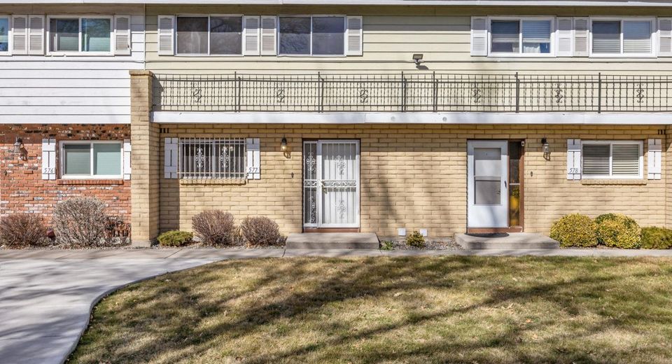 577 Smithridge Park, Reno, NV 89502 Photo