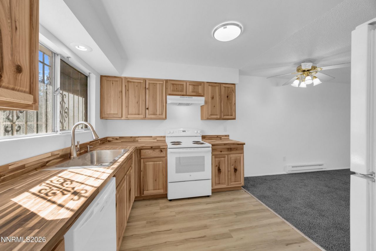577 Smithridge Park, Reno, NV 89502 Photo