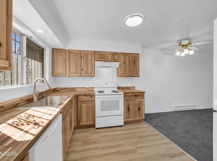 577 Smithridge Park, Reno, NV 89502 Photo